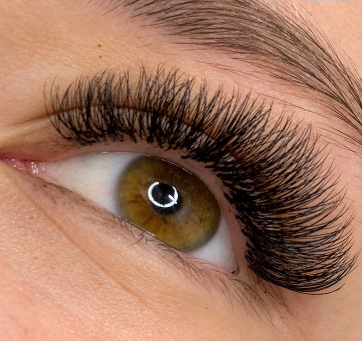 lash-extensions-photo-1