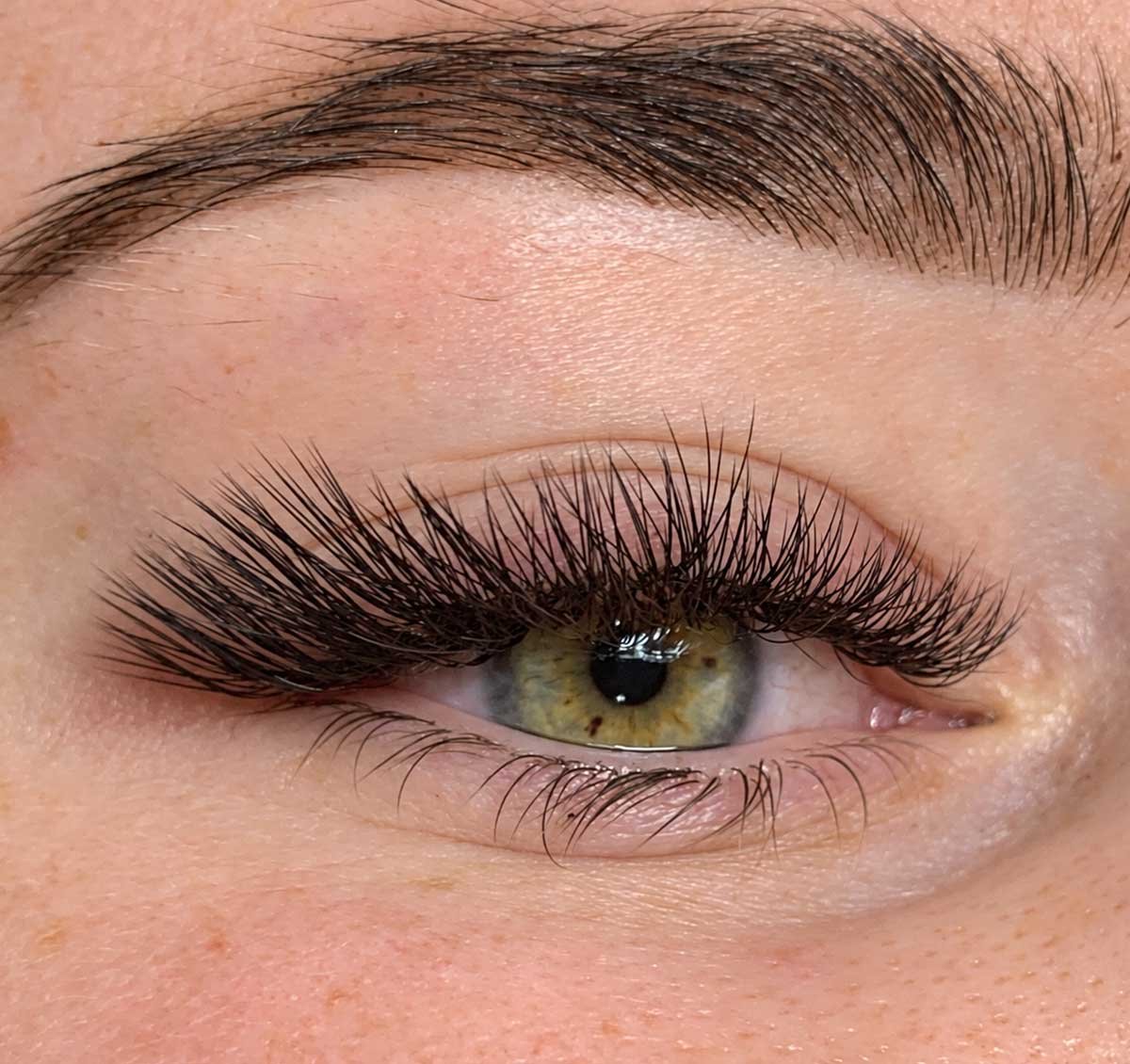 lash-extensions-photo-2